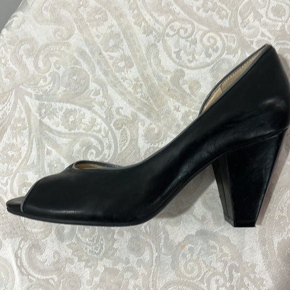 Miz Mooz Quinn pin-up style pumps SZ 6 1/2 - Picture 2 of 6